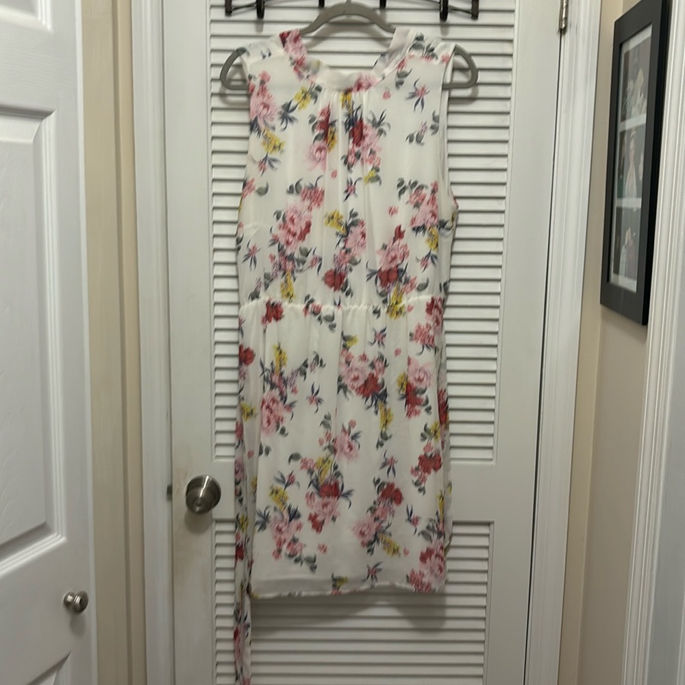 Mock neck sleeveless dress